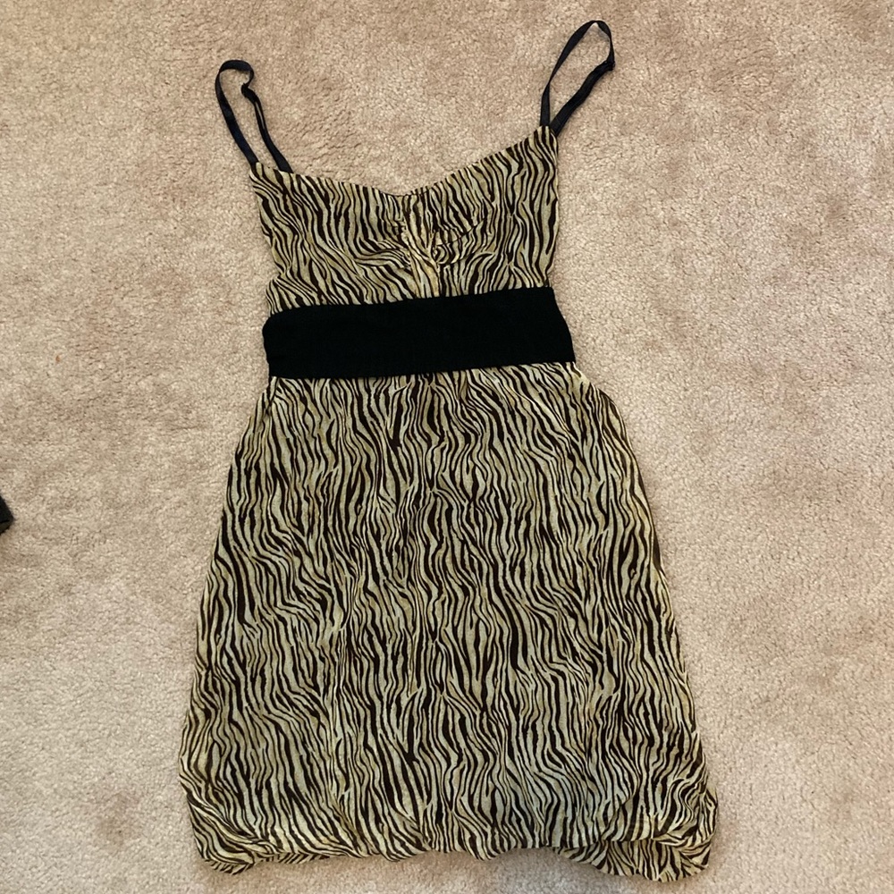 Women’s Guess animal print short spaghetti strap dress!